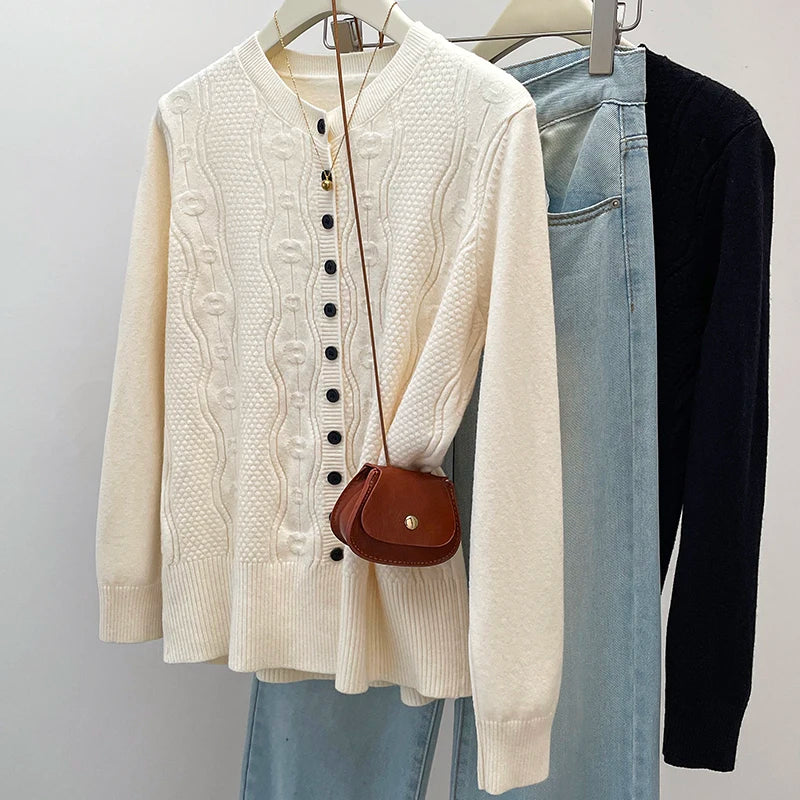 Plus Size Knitted Cardigan